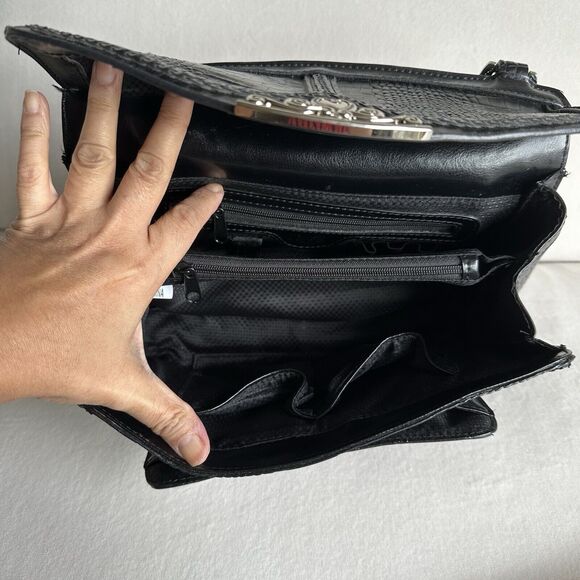 MC Marc Chantal Black Footed Shoulder Bag - Picture 13 of 13